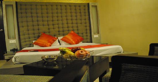 Hotel Queens Pearl Inn
